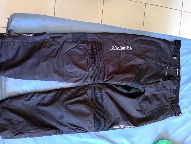 Calça Texx impermeável 
