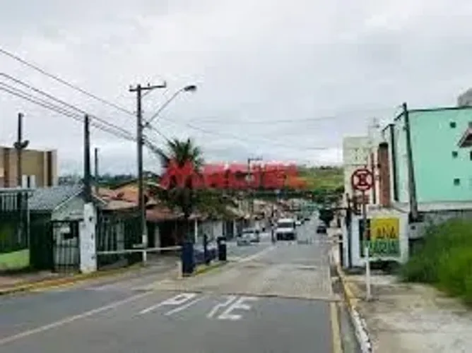 LINDA CASA NO CONDOMÍNIO ANA MARIA