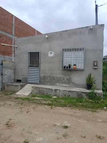 Vendo ou troco casa no jacanã