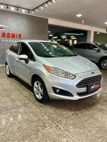 Ford Fiesta Sedan 1.6 16V Flex Aut. 2014