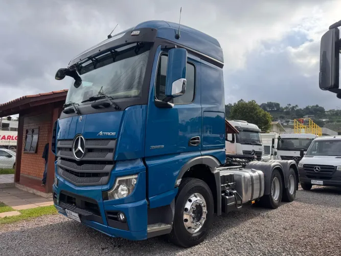 Actros 2653 ano 2024