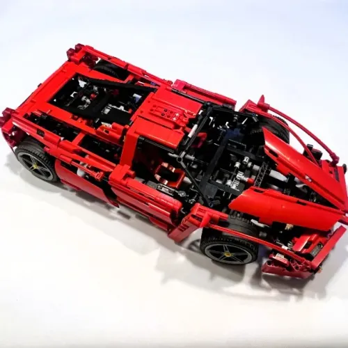 Carro Esportivo Enzo Ferrari em Blocos de Montar 1:10 - 1.360 Peças