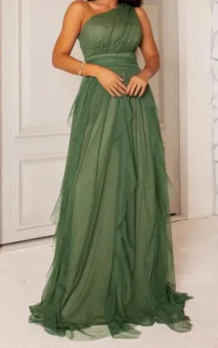Vestido de festa verde oliva
