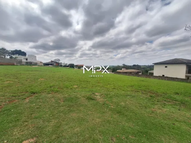 Terreno à venda no Condomínio Residencial Morada dos Pássaros em Rio das Pedras
