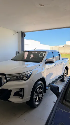 Toyota Hilux CD SRX 4X4 2.8 TDI 16V Diesel Aut. 2019