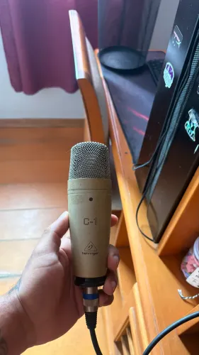 Microfone Behringer C-1 Condensador Cardioide cor dourado