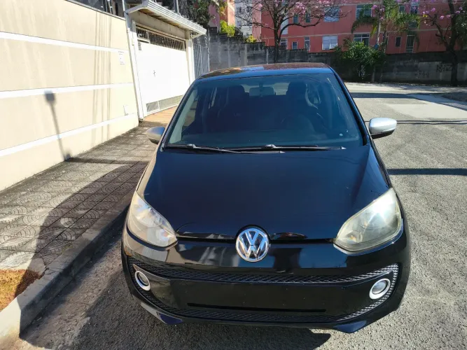 Volkswagen Up! Black/white/red 1.0 T. Flex 12V 5P 2015