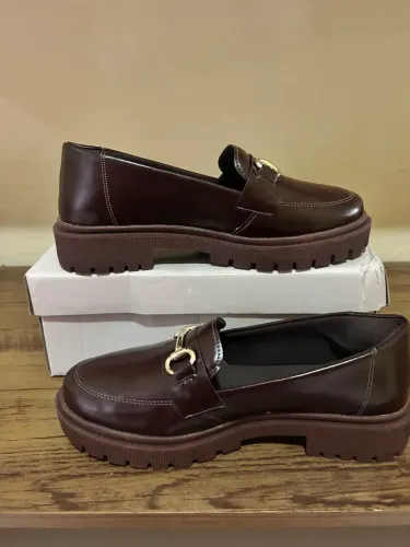 Mocassim NOVO.