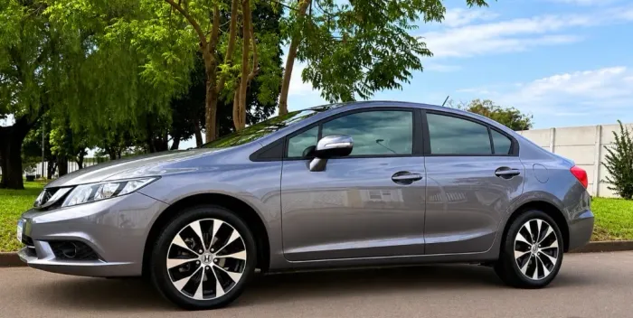 Honda Civic Sedan LXR 2.0 Flexone 16V Aut. 4P 2015