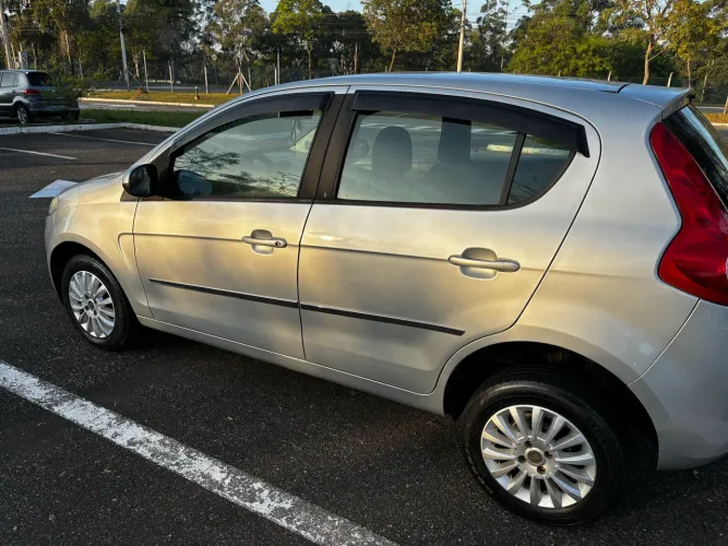 Fiat Palio Attractive 1.0 EVO Fire Flex 8V 5P 2012