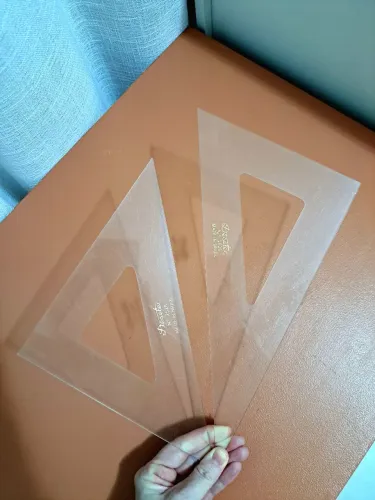 Kit de esquadros em acrílico - Arquitetura e desenho técnico