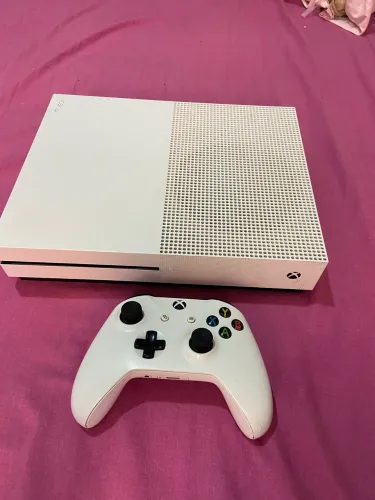 VENDO XBOX ONE 1TB + 1 CONTROLE