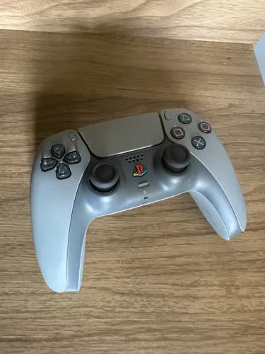 Controle Ps5 edição limitada 30 anos