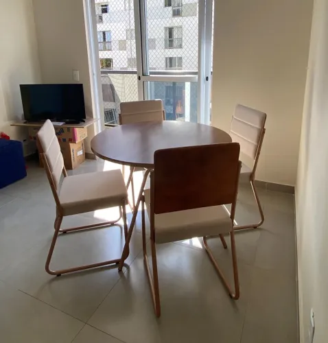 Mesa de jantar + 4 cadeiras freijó/rose/cobre