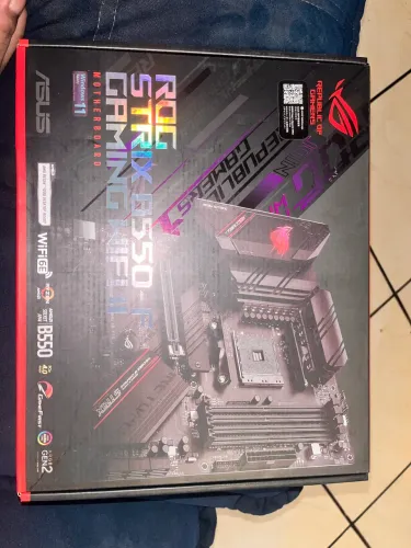 Placa mãe asus rog strix B550-F gaming