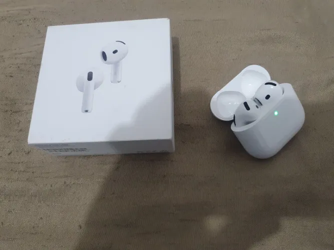 Airpods 4 Com cancelamento de ruído
