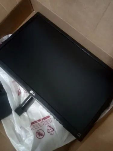 (Tela com defeito) Monitor LG 23MP55HA, 23 Polegadas 