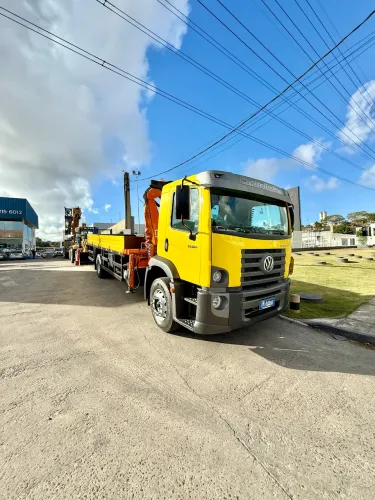 VW 13.180 4x2 2010 MUNK 12 TON ( SOMOS LOJA )