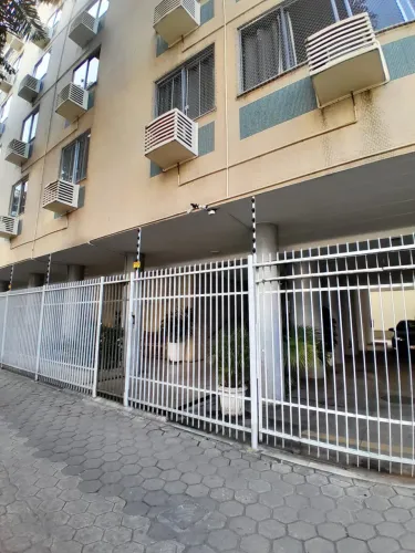 Aluga-se cobertura de 2 quartos em BotafogoAluga-se cobertura de 2 quartos em Botafogo