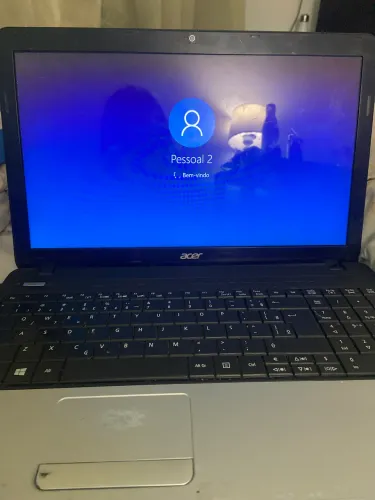 Notebook Acer Celeron 4GB RAM - Funciona na Tomada - Para Reparo