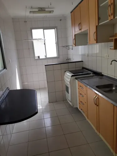 Imóvel para aluguel com 64 metros quadrados com 2 quartos