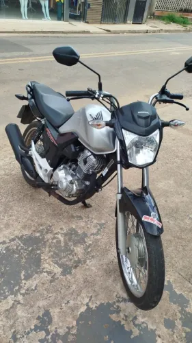 Vende start 160, moto em ótimas condições