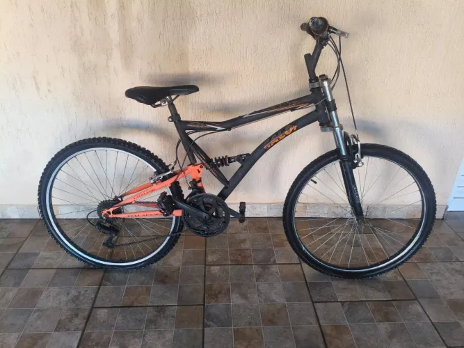 Bicicleta aro 26 Caloi Xrt