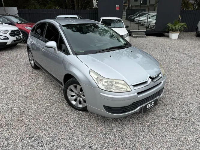 Citroen C4 GLX 2.0 Flex 16V 5P Aut. 2010