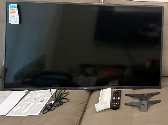 Vendo Smart TV LG 43 Nova mas com a tela quebrada