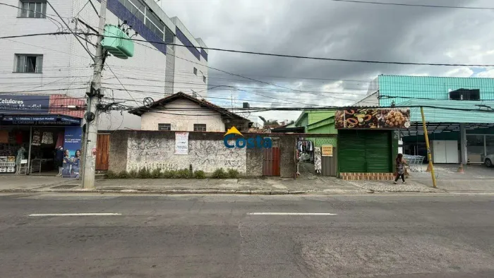 Casa comercial à venda, 5 quartos, 4 vagas, Centro - Betim/MG