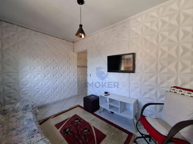 Casa térrea independente (somente garagem compartilhada) na Vila Correia, Ferraz de Vascon