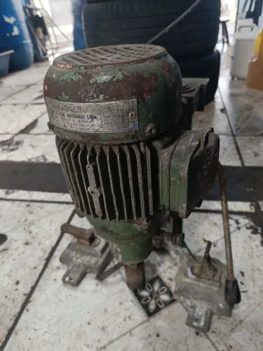 Furadeira pra furar vidro