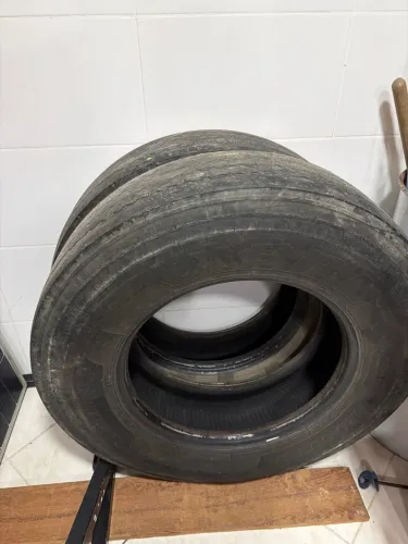 Pneu 295/80R22.5