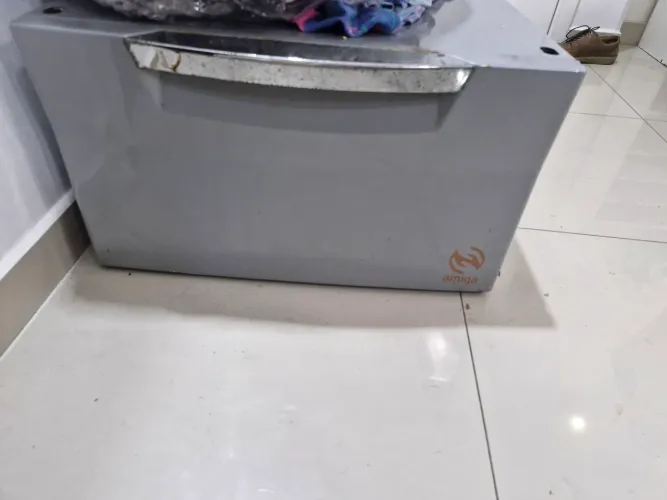 Pé para máquina de lavar
