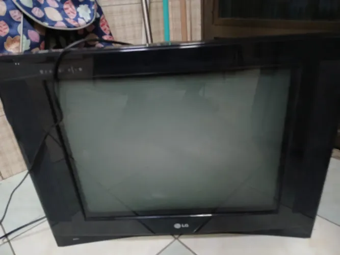 Tv LG - valor simbólico 