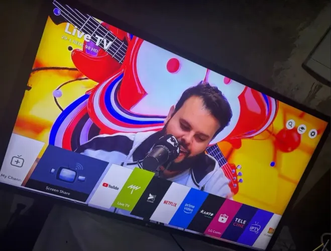 Smart TV LED 43" LG Full HD Netflix, GloboPlay, YouTube,... 43LJ5550 2 HDMI<br>