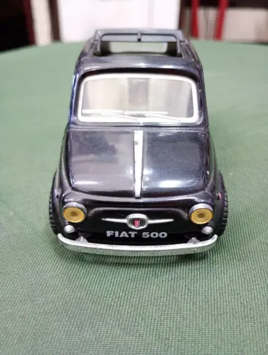 Miniatura fiat 500 raro com teto
