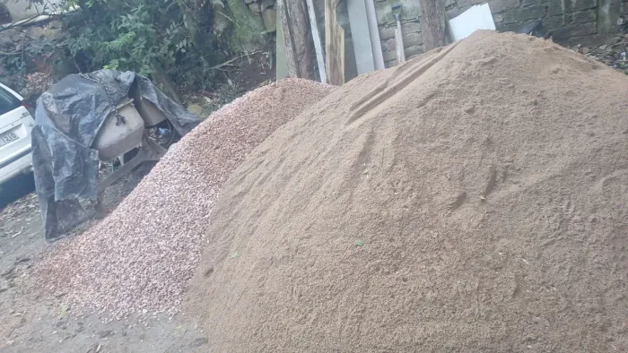 Areia e brita rosa