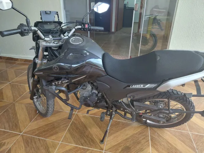 Lander 250 cc 2022