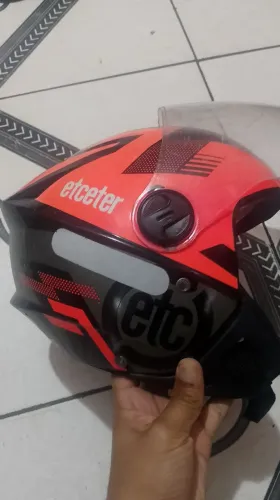 Capacete