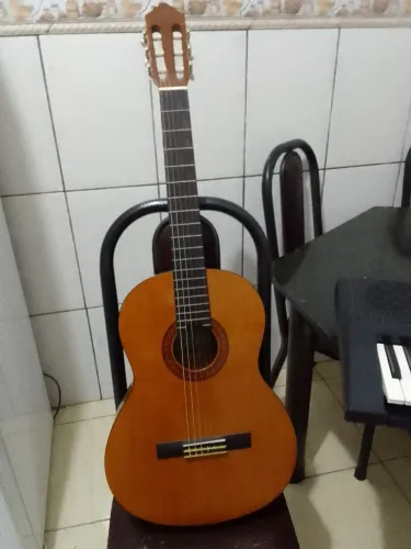 Violão Yamaha