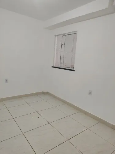 ALUGA-SE CASA NO Lamarão 3.000,00<br>