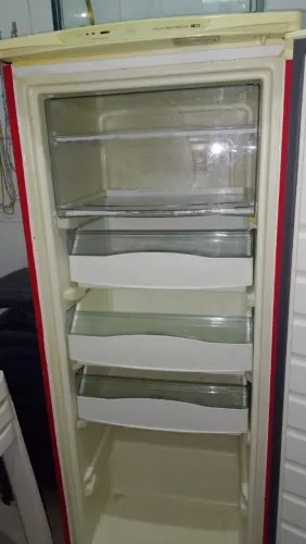 Freezer/ Geladeira Vertical
