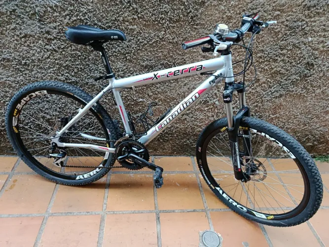 Bicicleta Canadian X-Terra