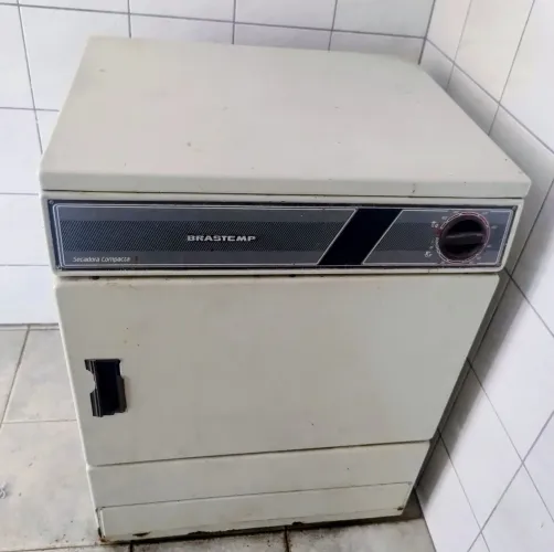 Secadora de Roupas Brastemp Funcionando Perfeitamente