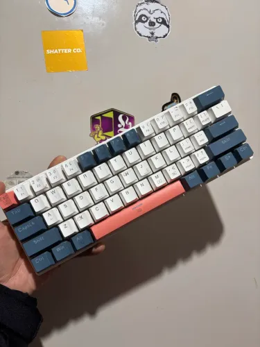 TECLADO MECÂNICO 60%