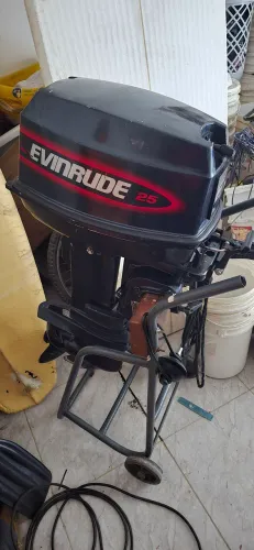 Motor de popa envirude 25 hp