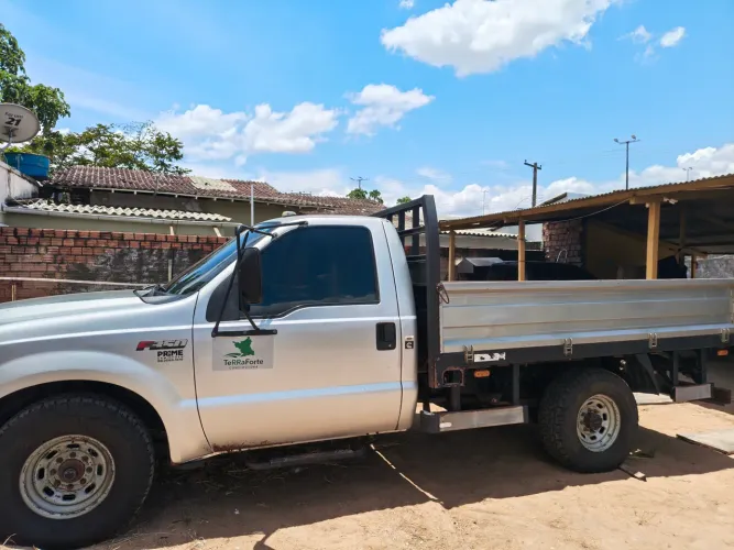 Ford F-350 3.9 Cummins Turbo Diesel Mec. 2015