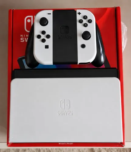 Nintendo Switch OLED + Acessórios