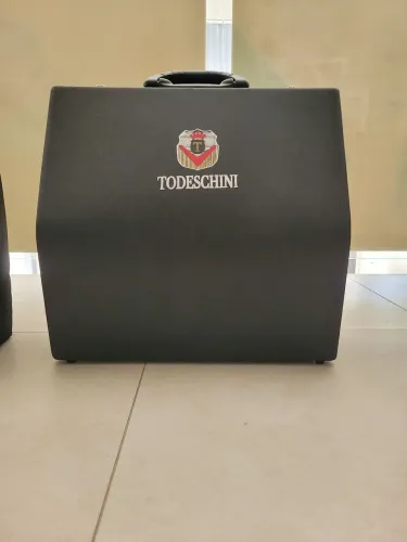 Case rígido para acordeon